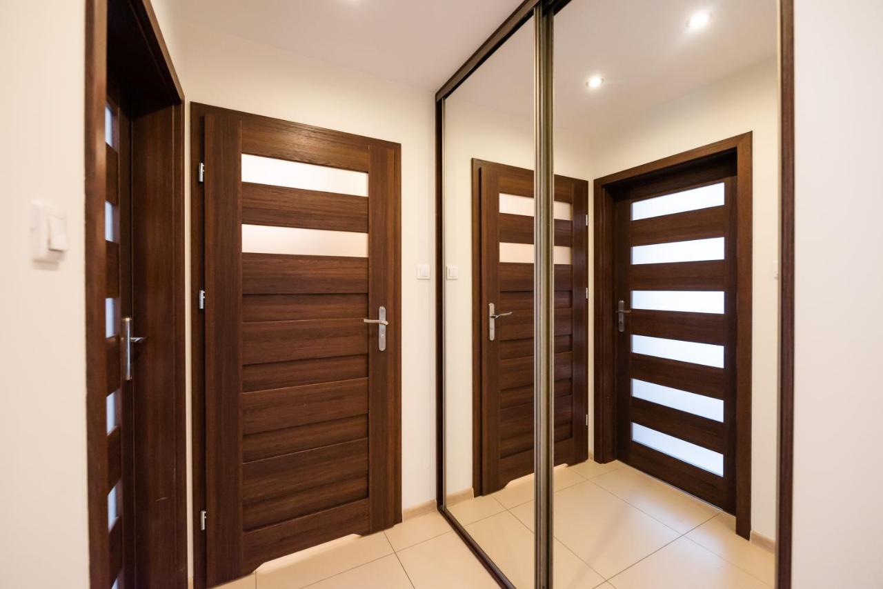 Metro Kondratowicza Spacious Apartment Варшава Экстерьер фото