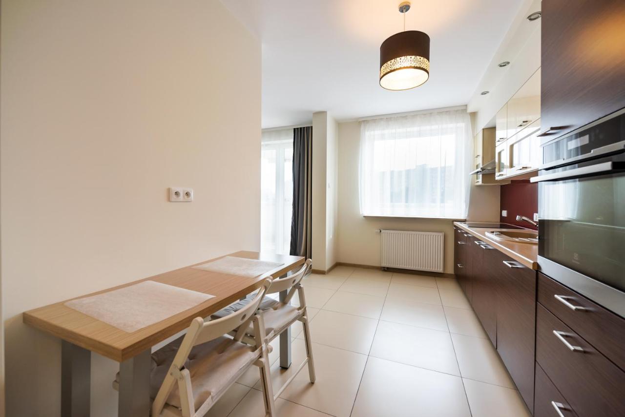 Metro Kondratowicza Spacious Apartment Варшава Экстерьер фото