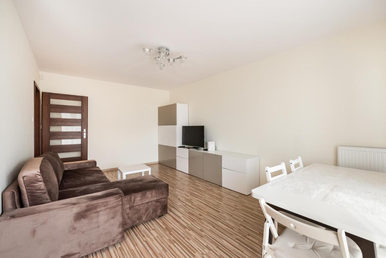Metro Kondratowicza Spacious Apartment Варшава Экстерьер фото